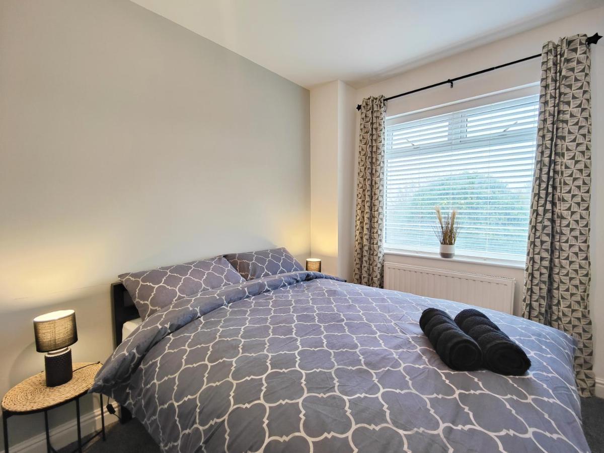 Villa Stott House - Bright Spacious Townhouse 15 Minutes To Central Manchester With Free Parking Exterior foto